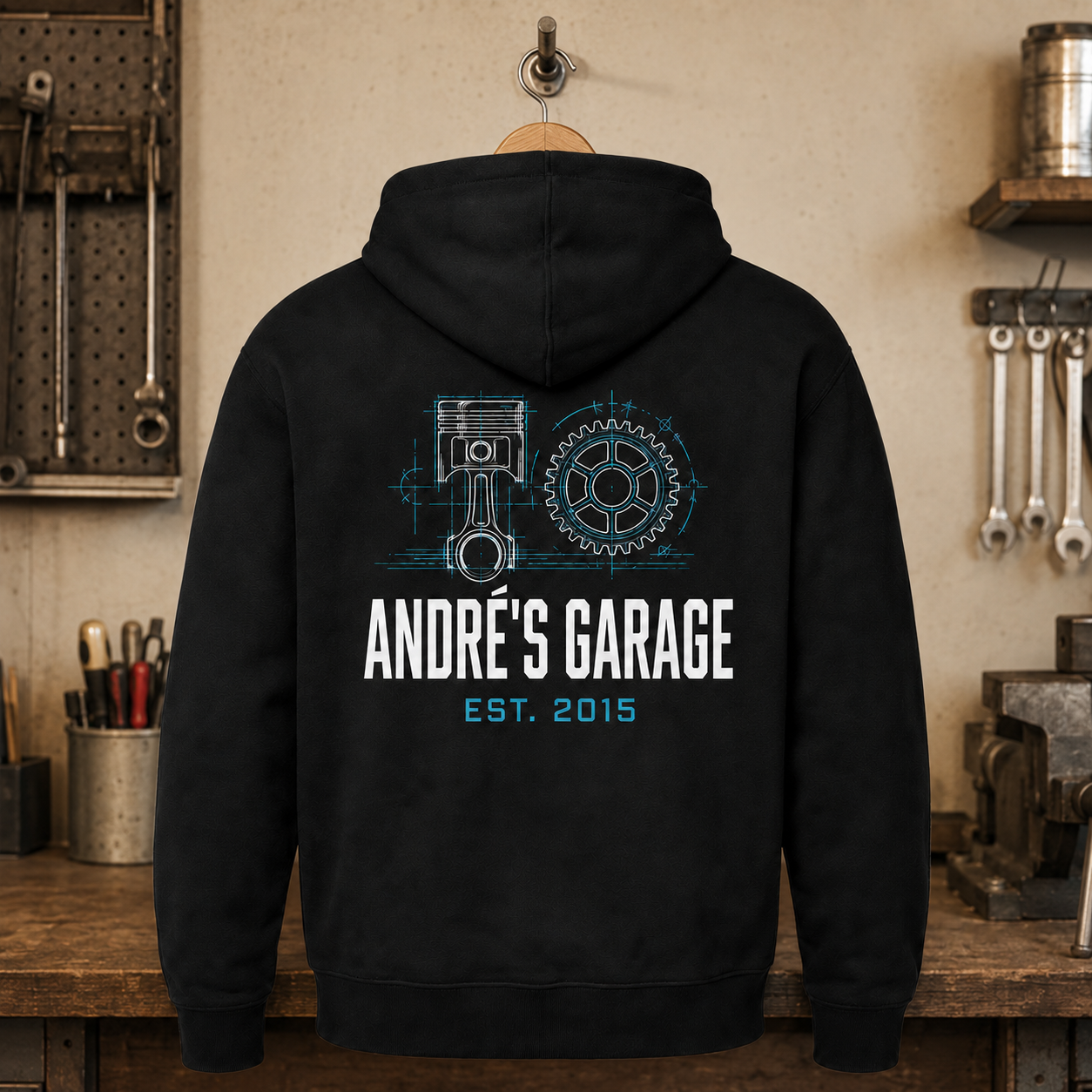 Werkstatt-Hoodie „Blueprint“ – personalisiert mit Wunschtext | ab 52,90€