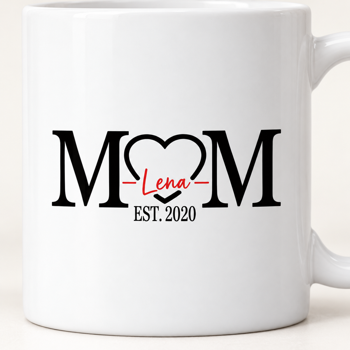 Personalisierte MOM-Tasse mit Namen und Jahreszahlen